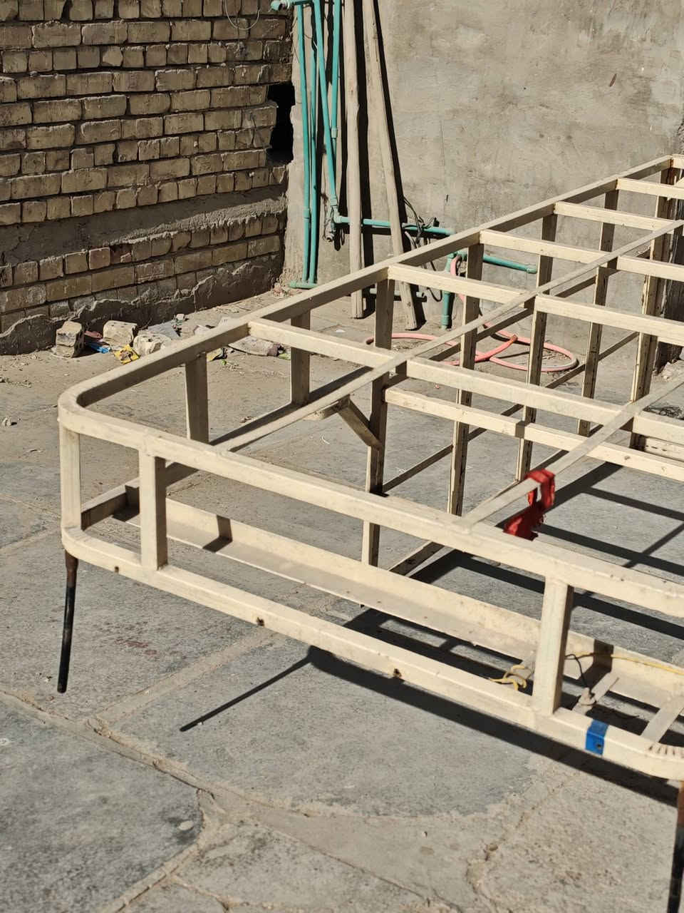 شباب محجر للبيع عنوان بغداد المشتل 130اوبي مجال حق الحية رقم الهاتف ***********
