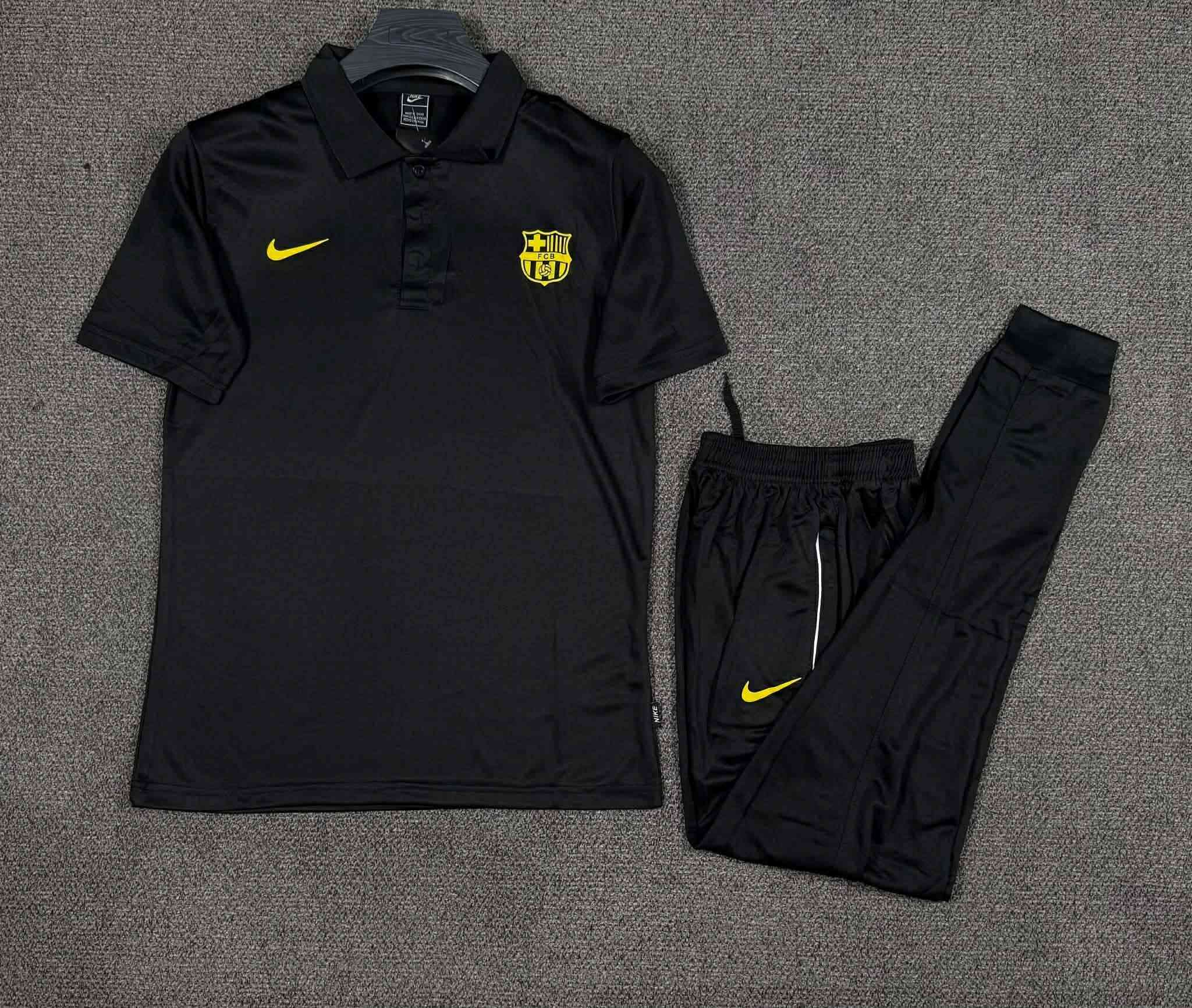 #تراك رياضي ستن خامه درجه اولى متوفر اكثر من موديل ياخه 

وحلقه ومتوفر جميع القياسات من M الى3XL

العنوان سوق المحاويل مجاور صيدلية عشتار 

#تجهيزات تيشيرت⚽🎾


**إذا كنت صاحب هذا الإعلان وتريد حذفه لأي سبب، رجاءا أرسل رسالة إلى الدعم الفني**