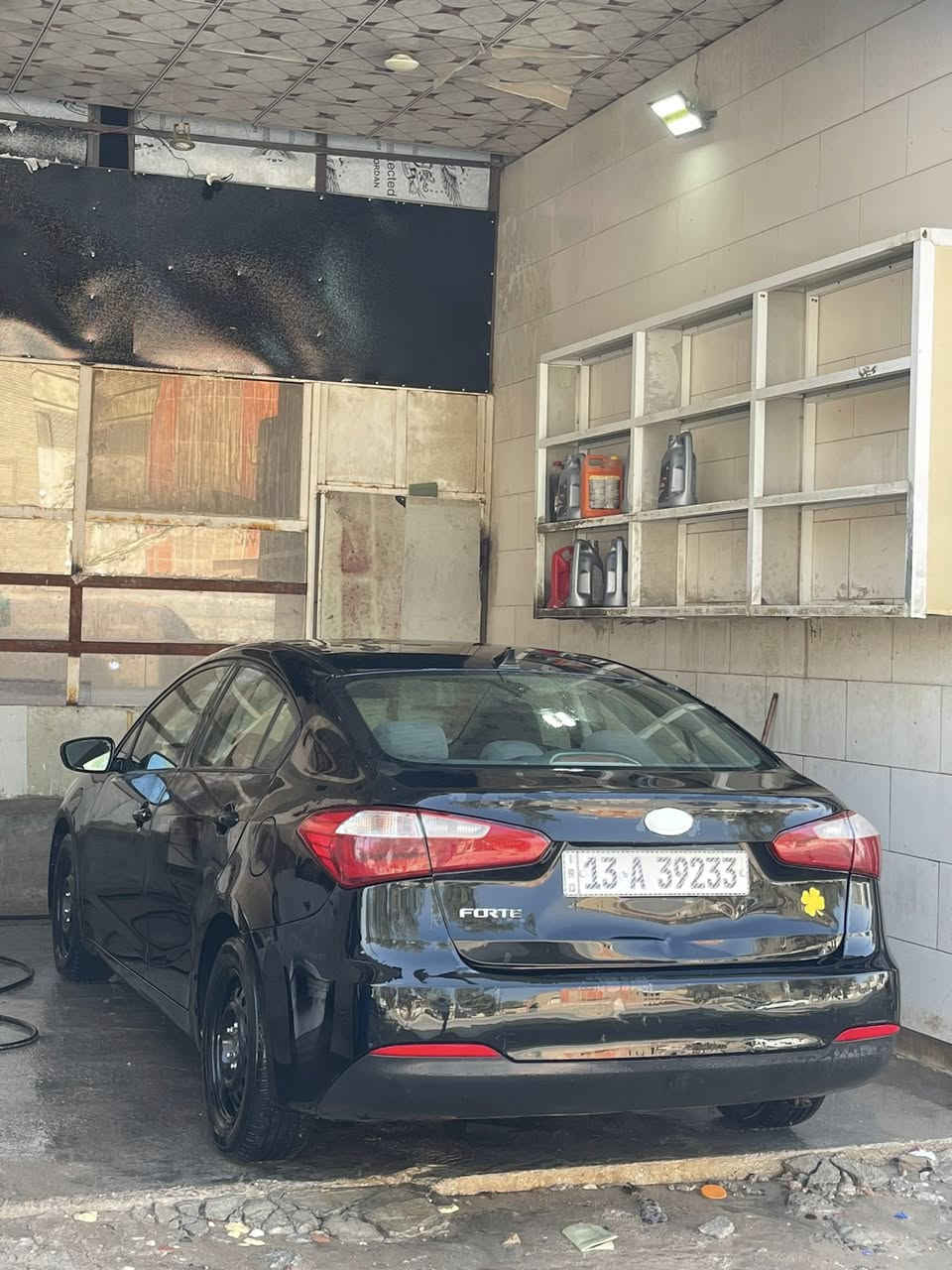 سياره فورتي 2017 سياره سوده كير عادي بيها ضربه بل صندوك وبيها بارد بل جاملغ الوره السياره تخم تاير جديد كشنات وتبريد تدفئه رقم سياره ميسان الشراي يراسلني خاص *********** رايدها ب120 وبيها مجال ؟
