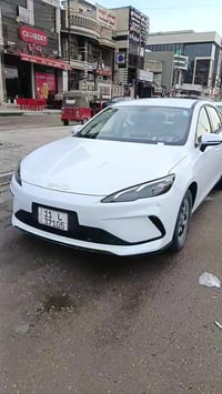 3 بي وايدي للبيع كلهم جدد مكانهم البلديات للاستفسار 07736787420