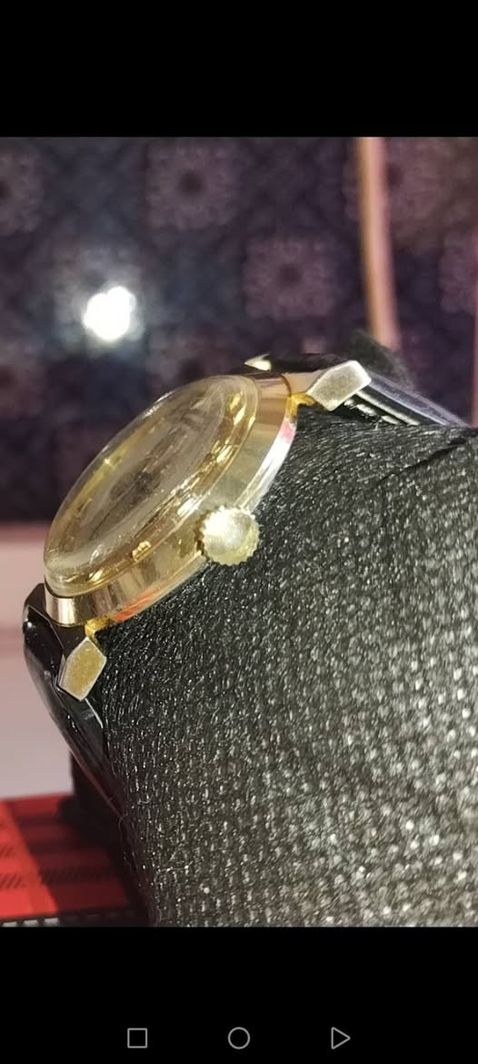 سويسري أصل قطر 38 نصب تكويك انتاج ١٩٧٥ أصدار خاص ومحدود نظيفة جدا؛؛مع شعار المملكة للمهتم فقط سعر على الخاص تواجد بغداد كرخ لايوجد توصيل


**إذا كنت صاحب هذا الإعلان وتريد حذفه لأي سبب، رجاءا أرسل رسالة إلى الدعم الفني**