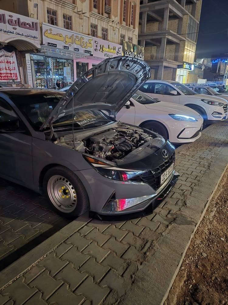 سلام عليكم ورحمه الله 

هيونداي النترا 2021 
وراد امريكي  
محرك وكير  خليجي   2000cc 
كير AT 
رادارات 360  
نقاط عمياء  
تحديد مسار +تحذير من مغادره المسار 
شاشه + كامره اصل 
منضومه زينون  +لد نهاري 
 جنطه ذكيه تفتح عند الاقتراب 
وضعيات قياده 3  سبورت_ ايكو_ نورمل 
شاشه اعطال 
حساسات تايرات 
سياد بريك بصمه 
اوتو هولد 
نظام ابل كار بلي 
عليهه اضافات  اصليه شرط
لحيه اصليه 
سبايدر خلفي 
لحايا جانبيه + زعانف 
يدات ابواب +كفرات مرايا 
رقم اربيل الدولي الجديد تريد وكاله تريد تحويل مضمون المداور 
........
حادثهه جاملغ الصدر وشويه من الباب شرط بدون دواخل ولا تبديل صور الحادث مرفقه مع المنشور 
مكانهه النجف الاشرف حي السلام رقم صاحب السياره  *********** النجف, العراق
