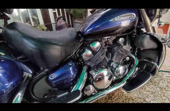 للبيع ياماها رويال ستار فنتشر محرك 1300 موديل 2007 بدون رقم فقط مكاتبة كاملة راديو مسجل مثبت سرعة بلوجكترات لايت لد اشارات كلة شغال .المكان بغداد *********** واتساب
