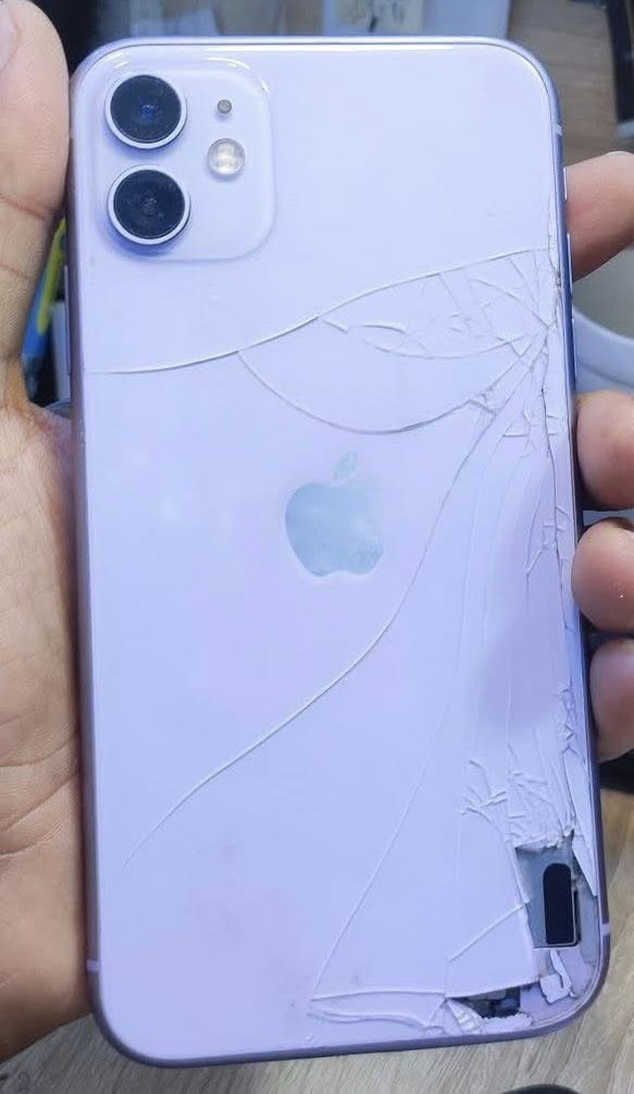 السلام عليكم
آيفون11 عادي للبيع 

ذاكره 128 

مبدل شاشه اصليه 

ثلاث خيارات 

كله شغال فيس إيدي شغال 

نموذج LL

محدث آخر تحديث 

شرط كله شغال 

صرفه شرط مال بطاريه 90 

مكان بابل بكرلي 

للتواصل (***********)

سعر 225 وبي مجال للشراي للبيع أو مراوس ب ايباد اقل منه
