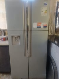 ثلاجة ياباني نوعية ايتاشي اصليه شغاله ب ٣٠٠ الف  077732714459