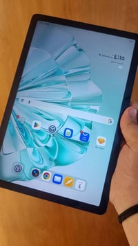 ايباد للبيع ،،،HONOR Pad x8a  ،،،، تصميم املانيوم   دقتها HD   مساحته ...