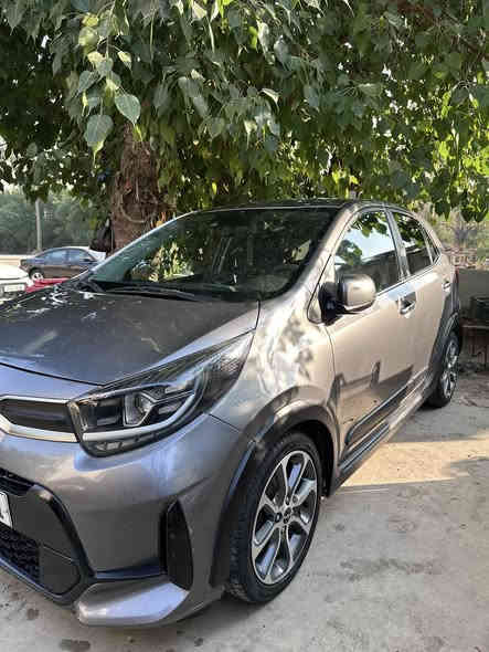 السلام عليكم 
بيكانتو موديل 2022 
 مواصفات Xline
فول عدا الفتحة
بصمه + بصمه ابواب و صندوق 
شاشة كبيره اصليه تدعم كاربلاي 
داخل جلد 
رادار امامي و خلفي و مانع تصادم
مري شفط 
يدات نيكل 
لايتات LED عدسات تختلف عن العاديه
السياره بيها صبغ بالبنيد فقط
بجم كبس 
***********
