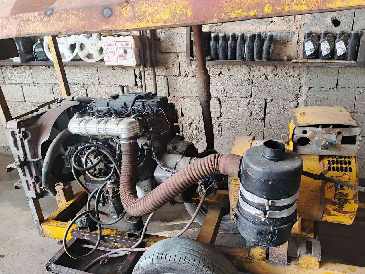 السلام عليكم ورحمه
عندي مولد كيا 30Kv محرك2701 ثمن ثكالات محرك جديد مجفت مكان بغداد التاجي السعر 14ورقه 
رقم***********
***********
