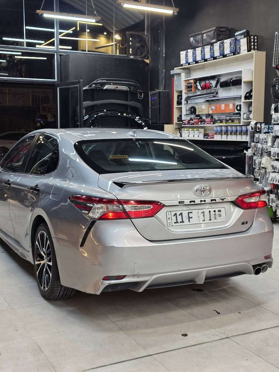 كامري 2019 بانزين
السلام عليكم

كامري SE Plus 2019

بانزين فقط

ماشية 135الف كيلو

رقم بغداد

حادث جاملغ و بنيد

رقم الشاصي: 4t1b11hk7ku223094 

مواصفاتها :      

 بصمة دخول ذكي

بصمة تشغيل

فتحة سقف

رادار انامي

رادار جانبي (نقطة عمياء)

كرسي السايق كهرباء

السيارة جاهزة من كلشي و مداريها

مكاني النجف

سعر 170 و بيها مجال

رقم واتساب للتواصل

***********
