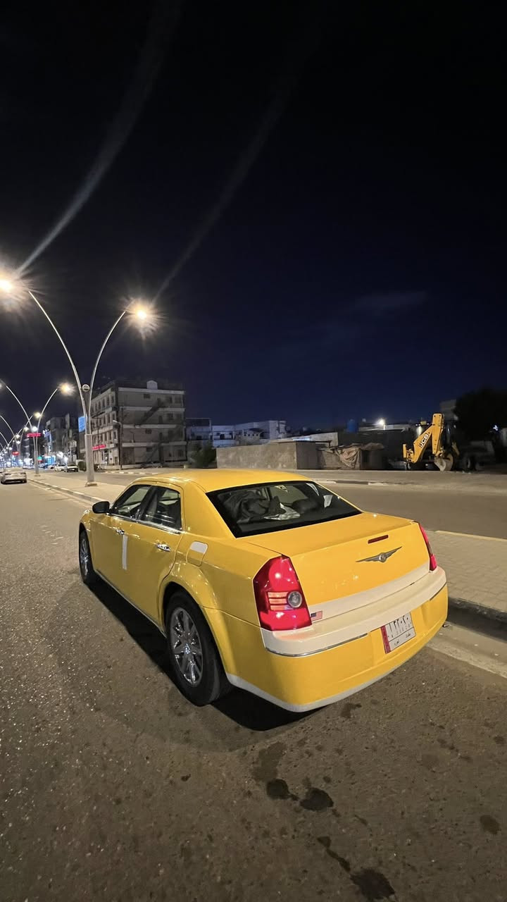 الله يساعدهم
موديل 9
مكينه 3500 اربع جوكات
رقم بغداد 
سياره حلوه ونظيفه مكينه قبل 10 ايام مبدلها اكسل كير جيد جداً
ترايك من لفاو لزاخو
بيع او مراوس حسب القناعه 
السعر 115$وبيها مجال 
***********
