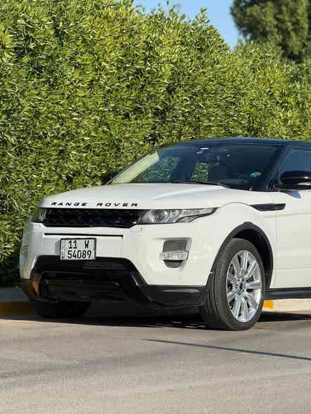 السلام عليكم رانج روفر ايفوك 2012 خليجية 
ماشية ١٠٠ الف كيلو  فول مواصفات عدا الفتحة 
صدر جديد محرك گير بشرط 
ادامة كاملة للسيارة مناقصها شي 
رصعة خفيفة قبغ صندوك فان التبريد عاطل السعر 140 وبيها مجال حگ الجية 
للاستفسار ***********
