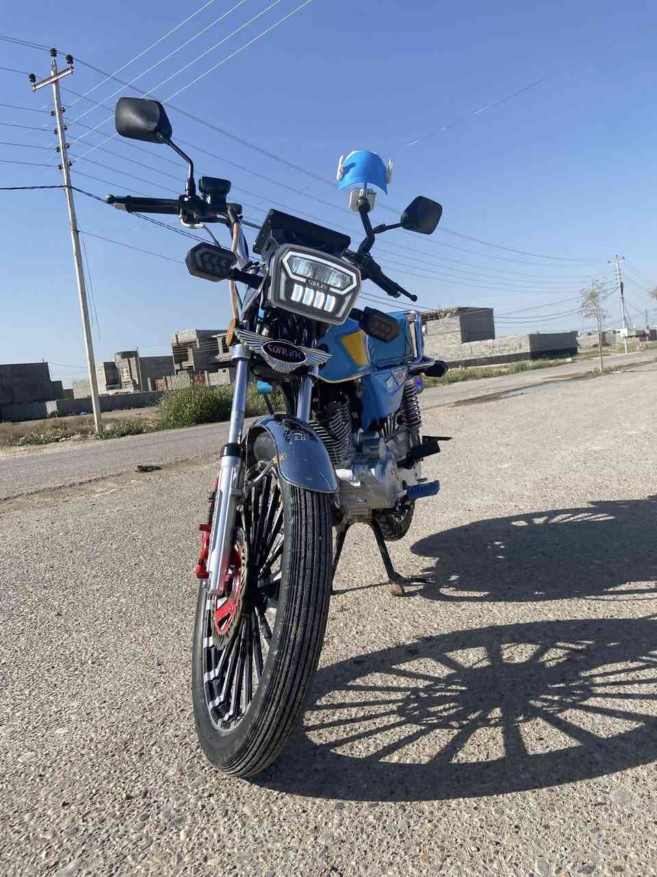 سلام عليكم شاشه محتركه  السعر 725 وبيها مجال محرك مامفتوح منفيس موجود مكاني سامراء
***********
