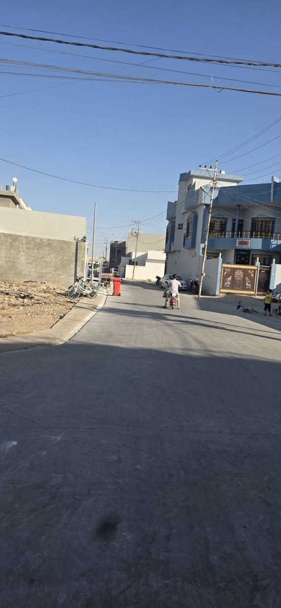 دار للبيع في منطقه حسن المجتبى
المساحه ١٠٠ خلف اسواق حسن صابر 
للإستفسار الاتصال على الرقم 
***********
