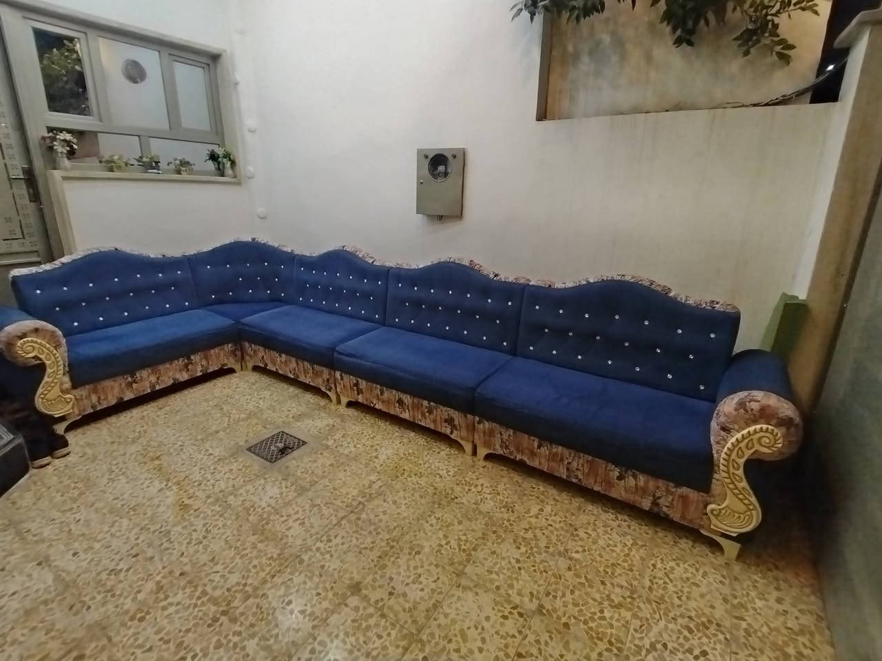 ديوان تركي ٩نفرات السعر مغري جدا
140
#للاستفسار_الاتصال_علئ_الرقم***********
