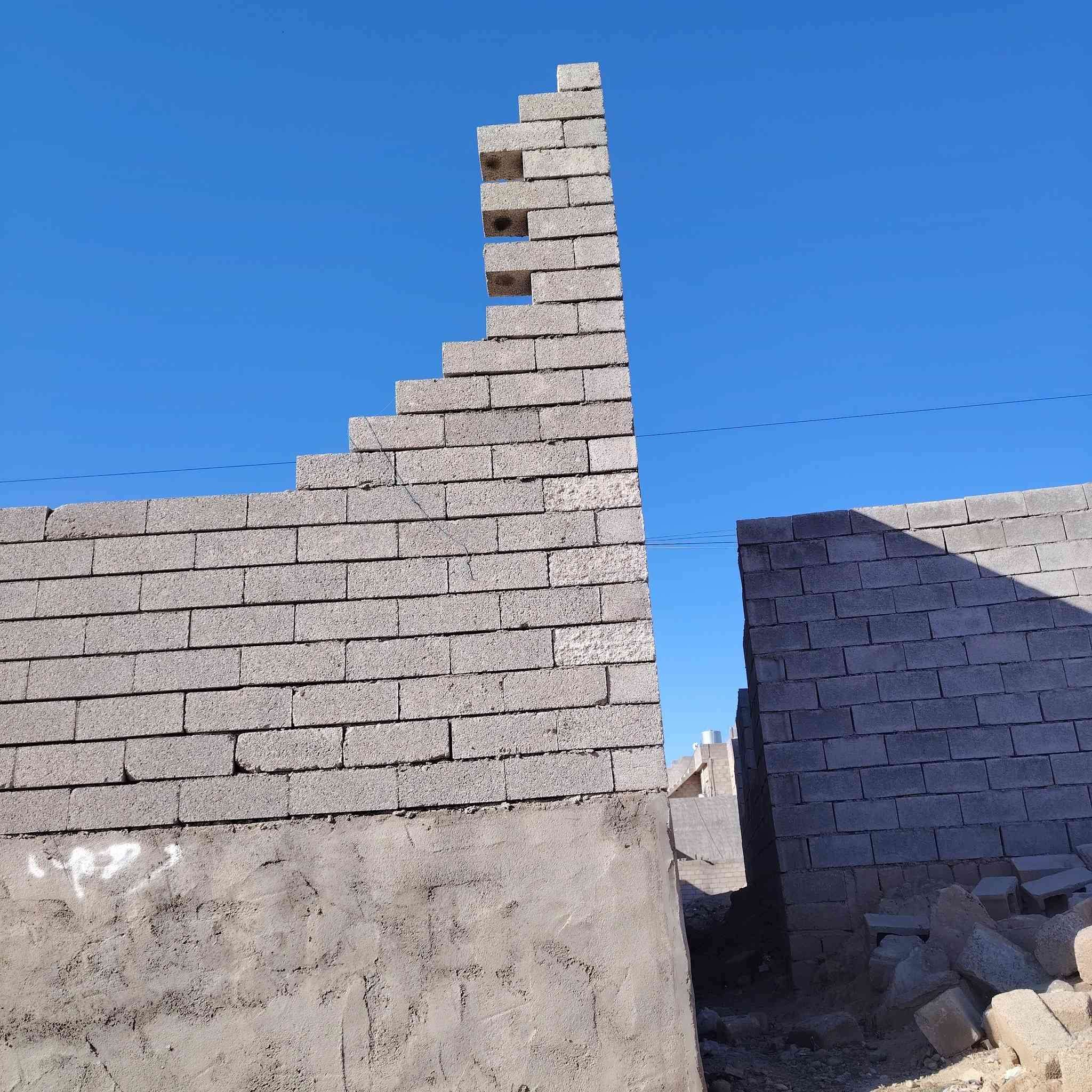 سلام عليكم خلفه بناء متفرّغ شغل درجه اولى وبانسب الاسعار وافضل المواعيد اشتغل تكريت العلم الدور الفرسان الشهامه الحجاج يوجد خاص و للاتصال ع ***********و بي واتساب او ***********
