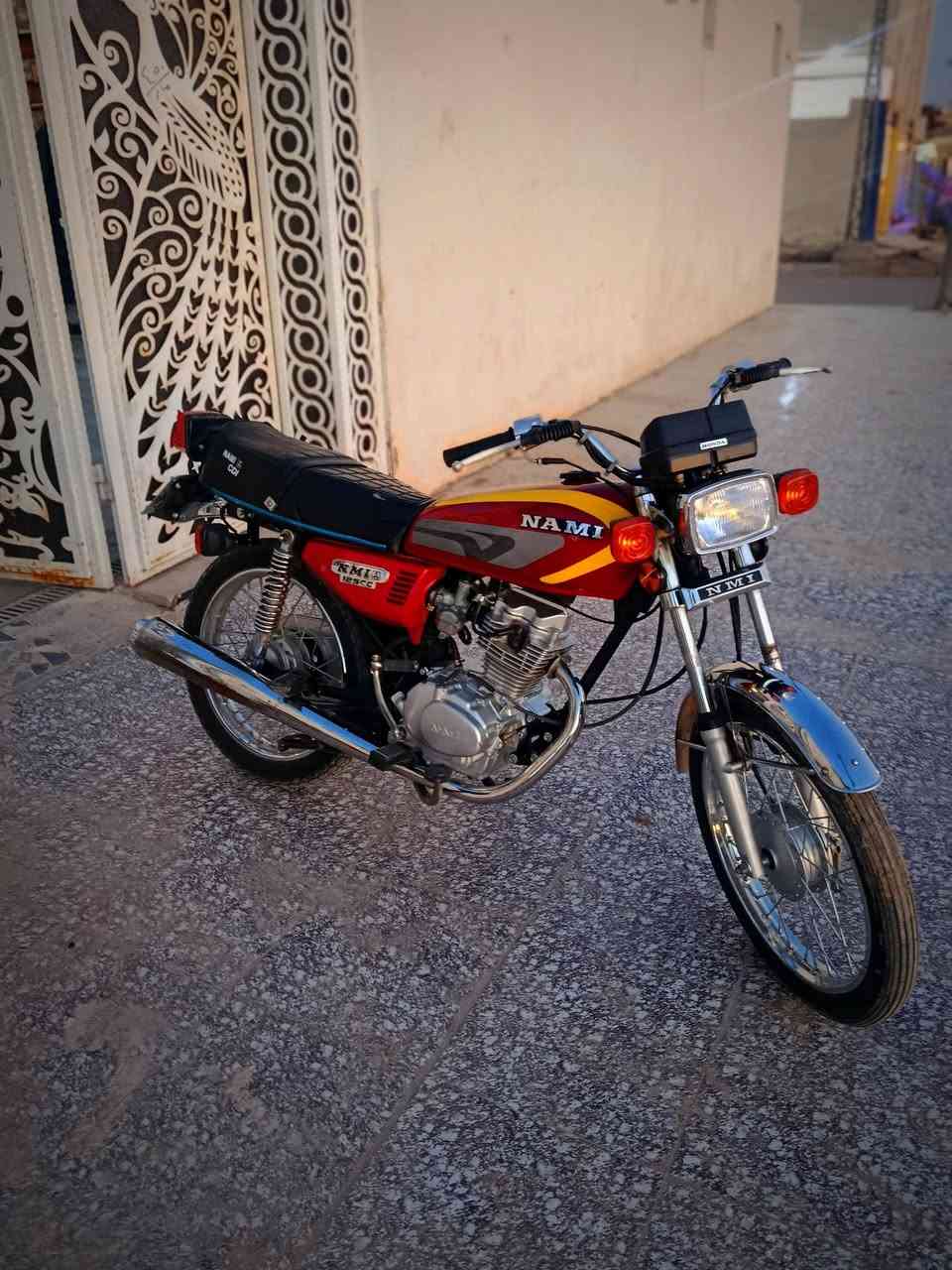 دراجه نامه جديد 
بدون
 السعر 900
مكاني العماره شراي خابر ***********
