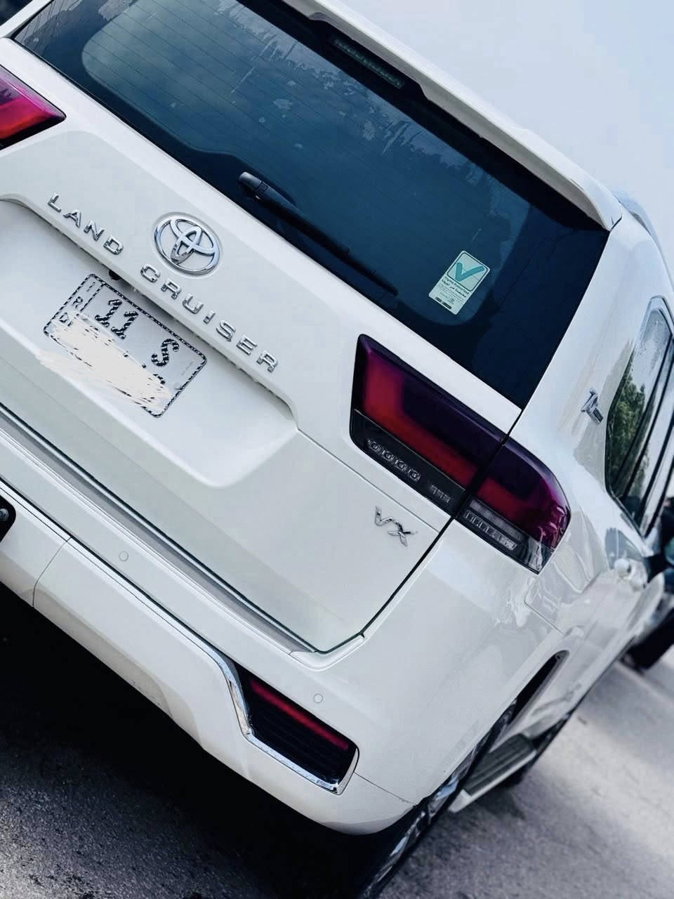 سلام عليكم  تيوتا لاندكروز 2022
مخلفه PPFبلكامل  ابو الضمان 
SASفول توين تيربو. ام الضمان   VX

فول مواصفات للاخير    

ماشيه :70

خزن ميموري

جميع الكشنات كهرباء 

جنطه شفط 

رادار خلفي 

حساس امامي خلفي 

جلد شاحن 

كشنات تدفئه تبريد 

ستيرن كهرباء 

مري شفط 

٥ بصمات

٣ شاشات تطبيق 

توقف ذاتي 

١٩ سماعه

باقي المواصفات معروفه 

عنوان السياره ديوانيه مركز المحافظه اخوكم ابو جود 
***********
