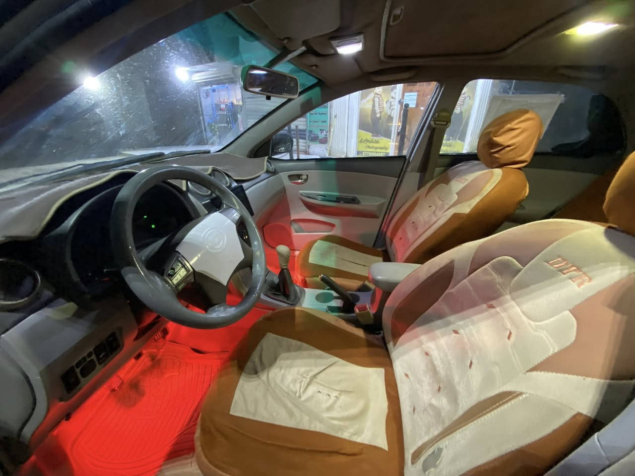 السلام عليكم
 BYD 2013للبيع 
كير عادي محرك 1500
السياره كفاله عامة ماعده اهلالات معمره  
حداديه 
شاشه
السياره جاهزه كلش
سنويه لل2029
السياره سعره 54 وبيه مجال 
مكاني ميسان العماره 
***********
