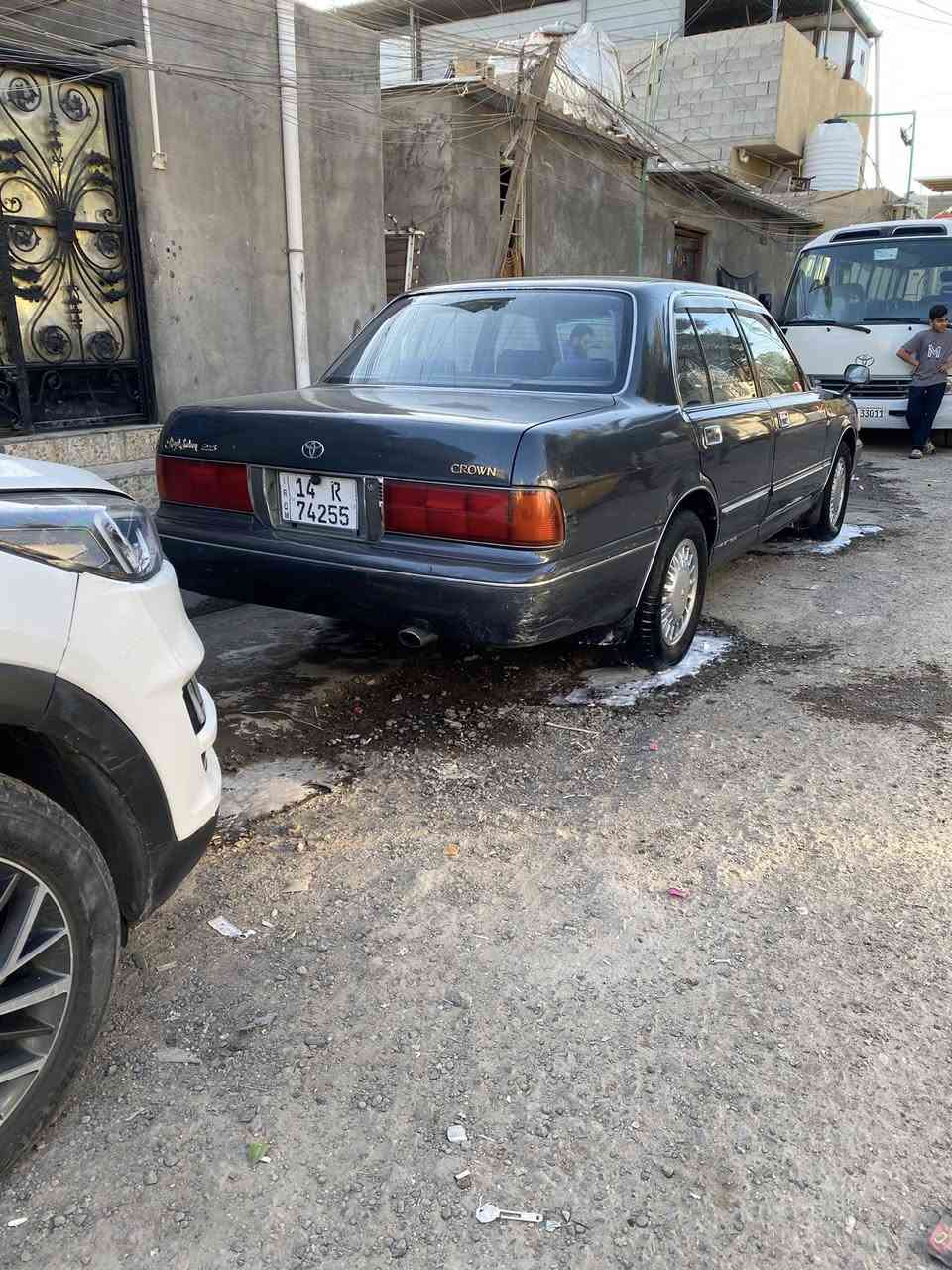 أرنب لون رمادي موديل 2000 تخم تاير جديد حداديه جديده مكينه كير جدد مكفوله من الضربه ونقل جثه سياره جديده بسمي مكان البصره  *********** السعر ٧٣
