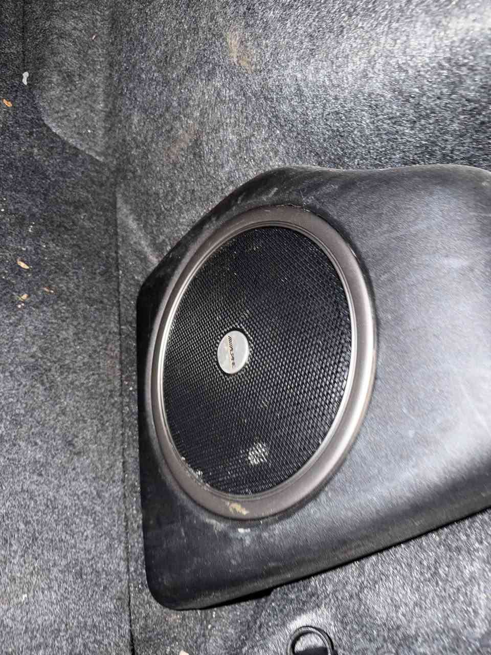 C300s 2023
كلين تايتل رقم بغداد بسمي السياره 
كفاله عامه عدا الدعاميه الاماميه 
ممشى 60 ميل 
للاستفسار: 
***********
