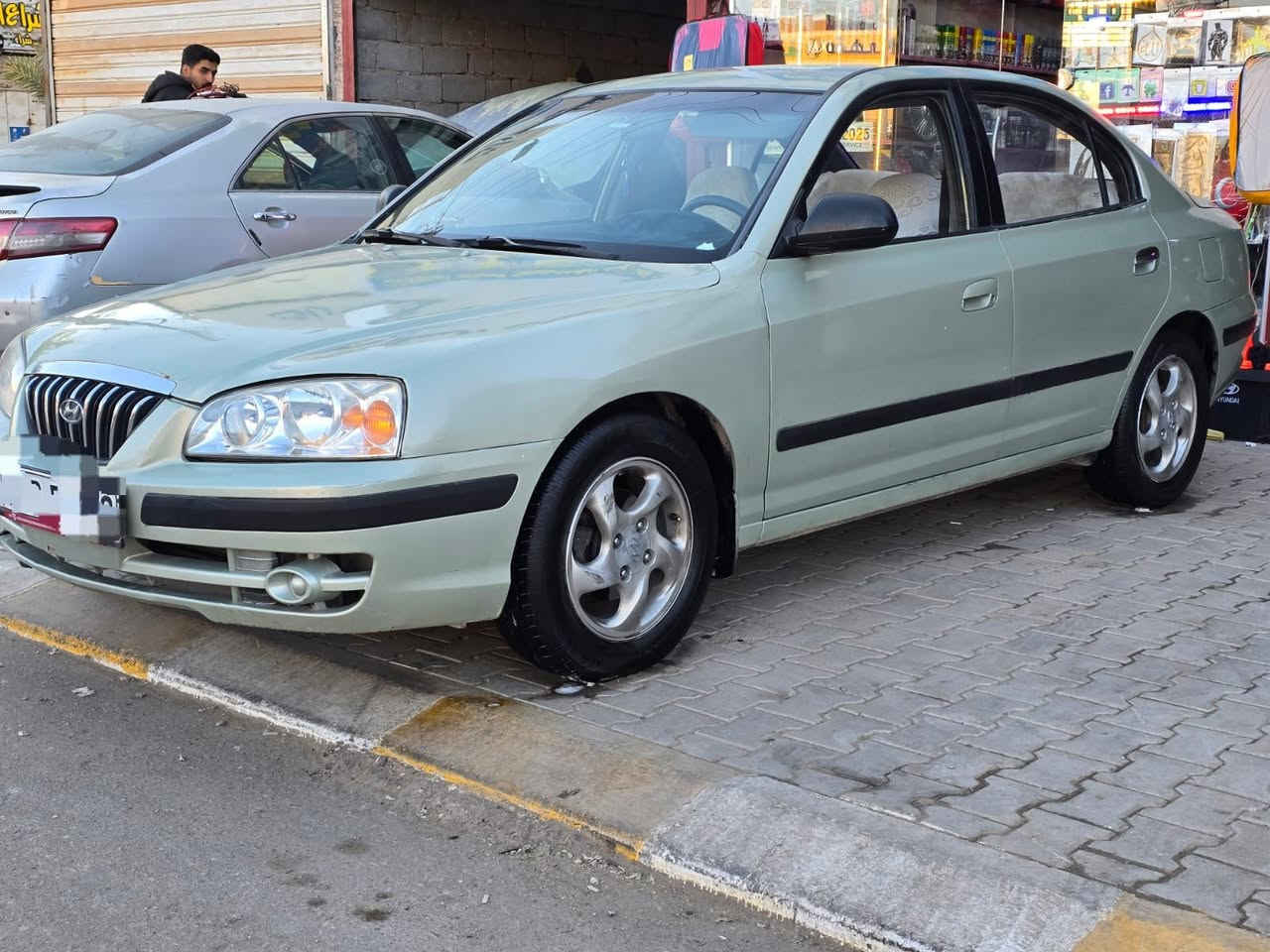 انتره 2006 دخول جديد متومه كص جنطه سياره بلكارتون ستوه طبت لعراق جديده بمعنه كلمه احله من صور محرك 2000 تبريد ثلج كير محرك حداديه بلكارتون تخم تاير كهربائية كله شغال لون ممميز سعر 38 وبيه مجال قليل ***********
