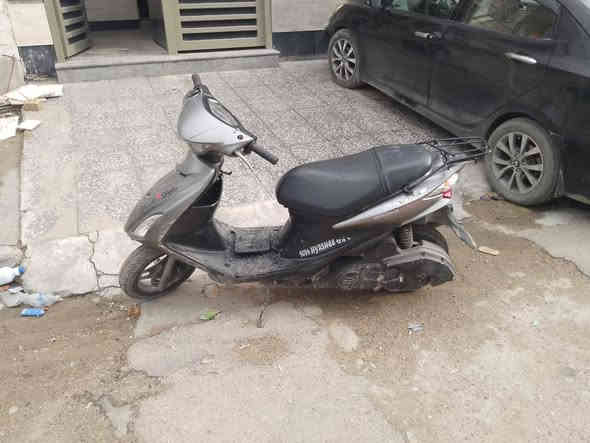 دراجه ادرس سوزوكي للبيع ب 600 مشاكلها البطاريه و الهندر رايدله شد *********** بيها مجال
