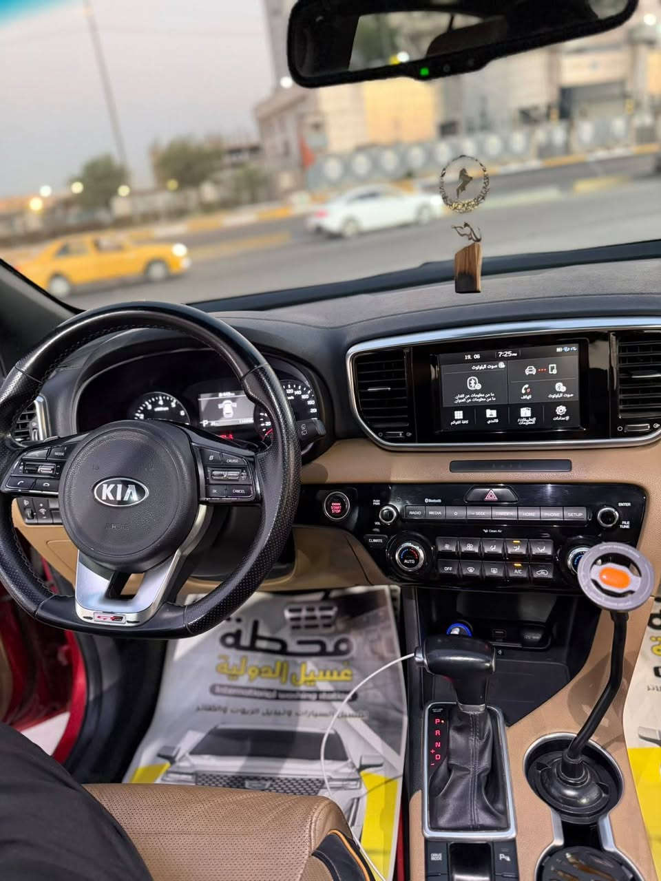 سبورتج خليجي 2020 جيتي لاين
محرك 2000دوش
ماشية 116 الف قابل للزيادة 
فول مواصفات ١/١
بصمة 
تشغيل عن بعد
سايد بريك بصمة 
بانراما
مري شفط
حساسات
داخل عسلي
قطعتين تبريد
صندوق كهربائي
شاشة 
السيارة بعد بيهه مواصفات هية معروفة الجيتي لاين اعلى فئة ب المواصفات تجي 
السيارة بيهه ٥ شضايات مصلحات ومصبوغات درجة اولى
الفديو مال شضايات منشور مع الصور 
باقي السيارة مكفولة كلهه من كير محرك صدر تبريد كلة مكفول وبلادي برغي ماملعوب بيهه 
السعر ١٦٨ ورقة السيارة ب اسمي تحويل ثاني يوم هزة جديدة رقم جديد
مكاني الشعب ***********
مكلف بالنشر لحد يدخل خاص
