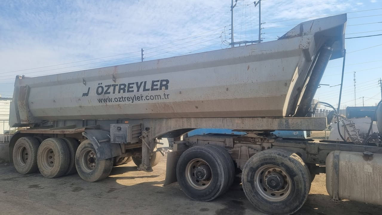 ***********
***********
