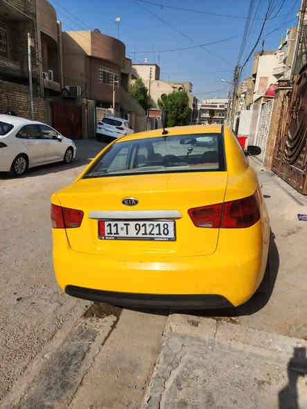 سلام عليكم كيا فورتي موديل 2012 رقم بغداد بأسمي مكاني البلديات حادث بنيد وجاملغ بدون دواخل سياره نضيفه مابيه نقص صدر امامي خلفي تبريد كهربائيات شغاله السعر 82 وبيه مجال رقم الهاتف ***********
