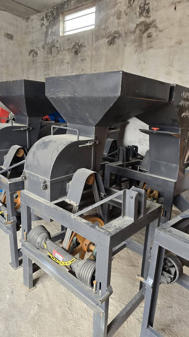 جاروشه وطاحونه تعمل على التركتر والمكينه
لجرش العرنوص وكوالح ذره صفراء وشعير وحنطه وغيرها 

ياتي معها كاردن و3 درجات نعومه (غرابيل) 

كما يتوفر لدينا كافه الأدوات الاحتياطيه لها 
للأستفسار الاتصال على الارقام او مراسلة الصفحة
***********
*********** واتساب
*********** واتساب

العنوان 🌏/ محافظه واسط / قضاء النعمانيه / مقابل مجلس بلدي وجامع الحاج جلال الكناني*
