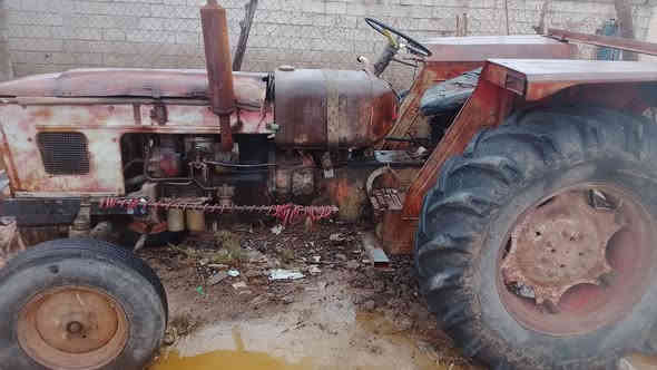 السلام عليكم مكينه عنتر للبيع موديل 83 سعرها 3.500 مكاني ديالى بهرز  للاستفسار اكثر اتصل عل هذا الرقم ***********
