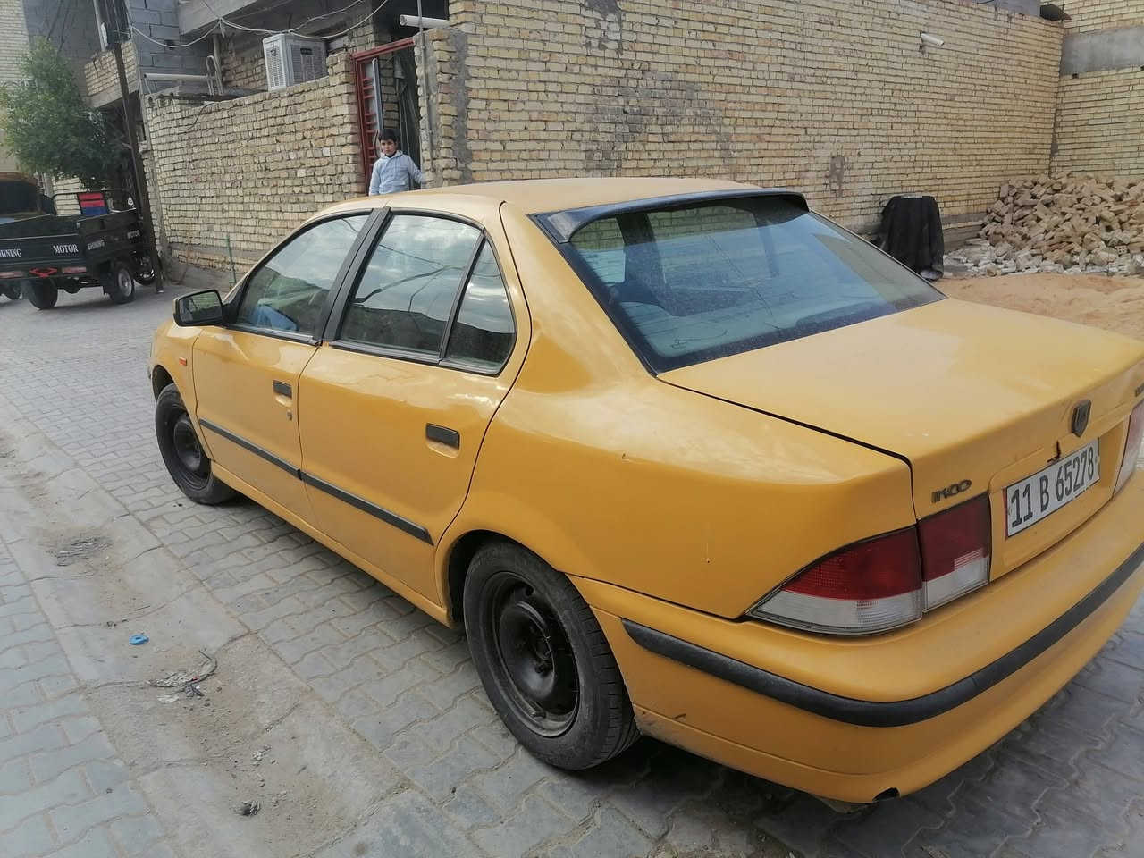 سمند2012رقم انكليزي سياره حلوه بدون خياسات كيرمكينه خير من الله مصبوغه حزام اسم شخوط صبغ جماليه شرط التحويل.. مثلا بالنشر للاتصال ***********
