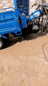 توك توك • للبيع