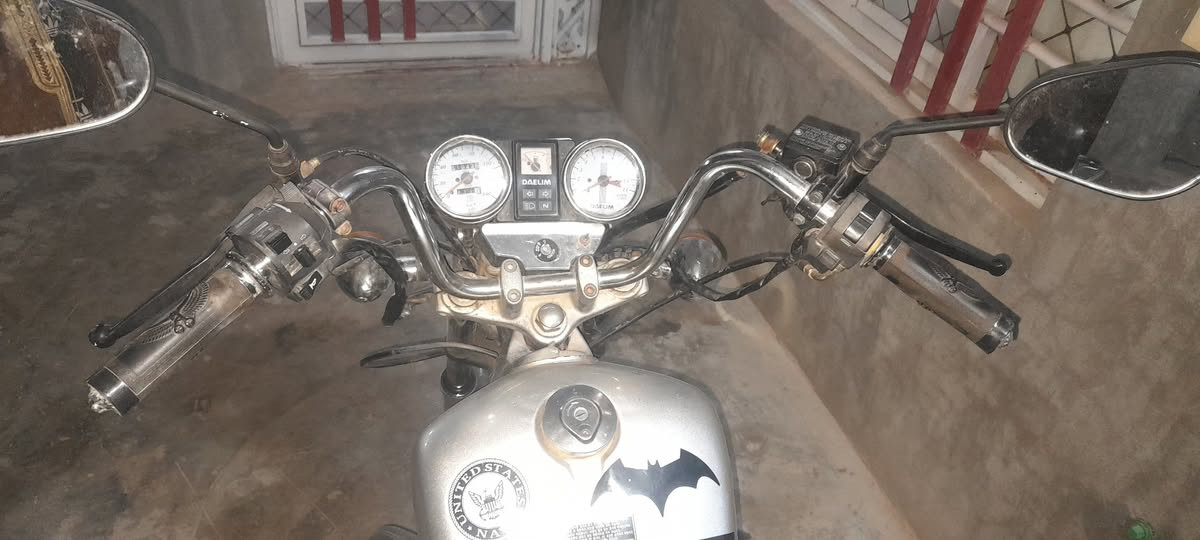 سلام عليكم دايلم لبيع كامل مكمل محرك كير كهربائيات كله شغاله موديل ٢٠٠٨ السعر ٨٠٠ وبي مجال  الهاتف ***********
