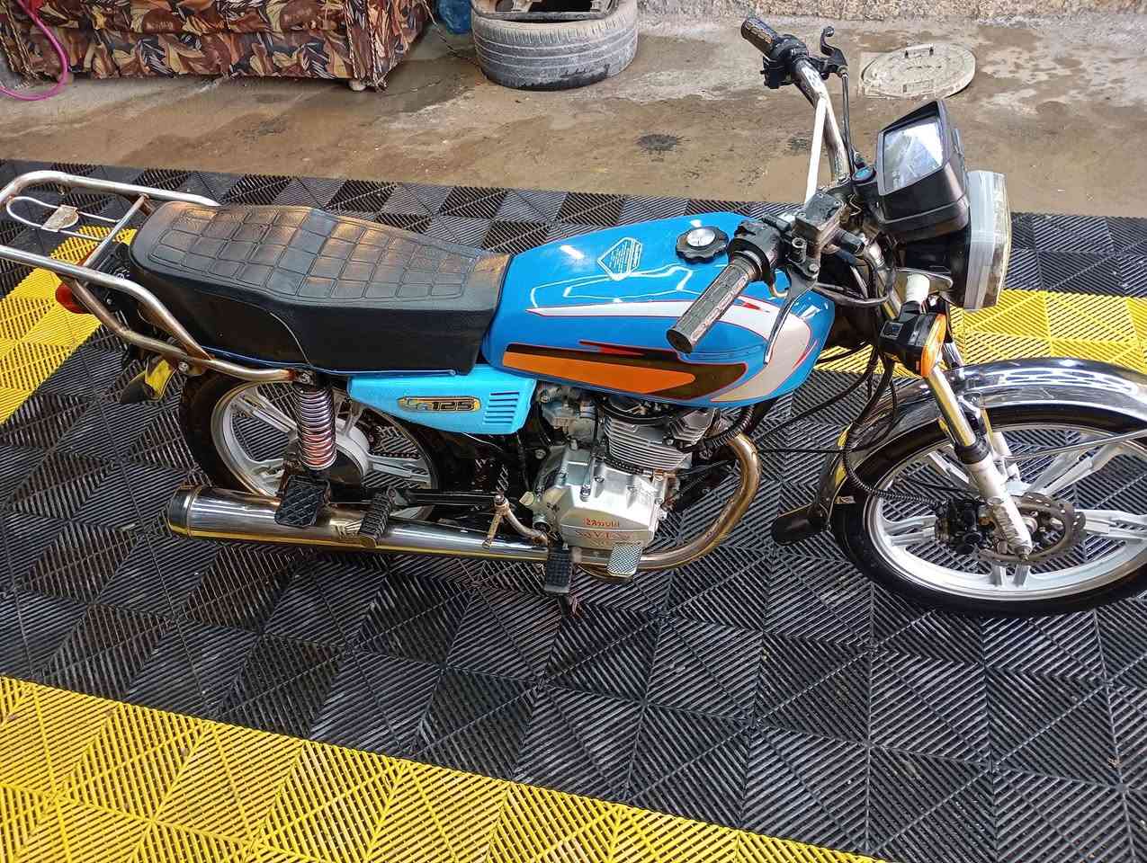 سلام عليكم شباب 5كير للبيع دراجه جاهزه نكر سلف محرك ما مفتوح موديل 21كلك اوراق ضاعن بلمركز دراجه خير من الله دراجه دراجه ما عايزه كلشي تشغل وتطلع كبل وين ما تريد سعر 425وبيه مجال كلك كلك كلك مكان نجف كوفه حريه شراي بيك خير وتدلل رقم ***********
***********
