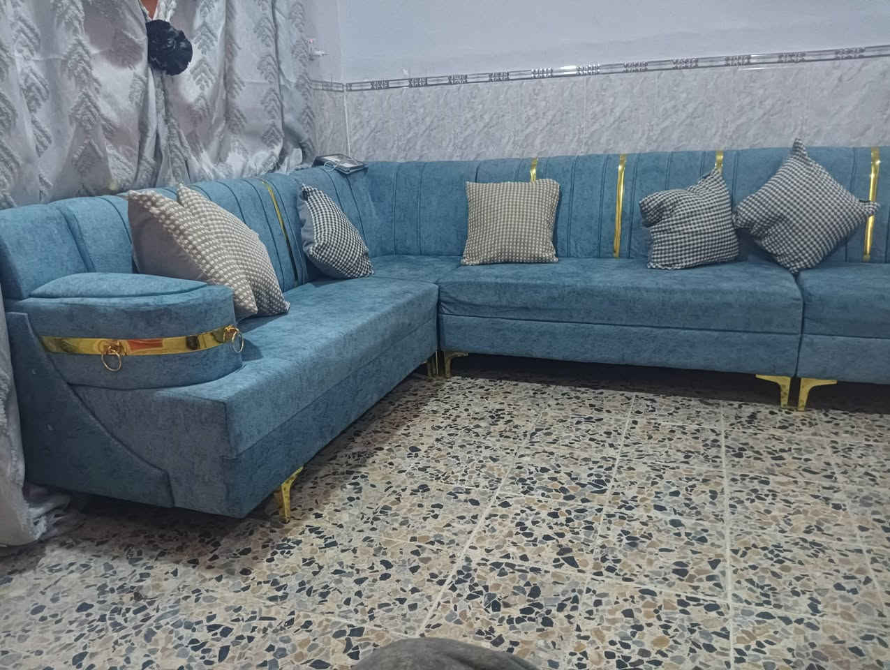 سلام عليكم عدي ديوان يخبل جديد الله أريده 375مكاني زعفرانيه شارع الكهرباء


**إذا كنت صاحب هذا الإعلان وتريد حذفه لأي سبب، رجاءا أرسل رسالة إلى الدعم الفني**
