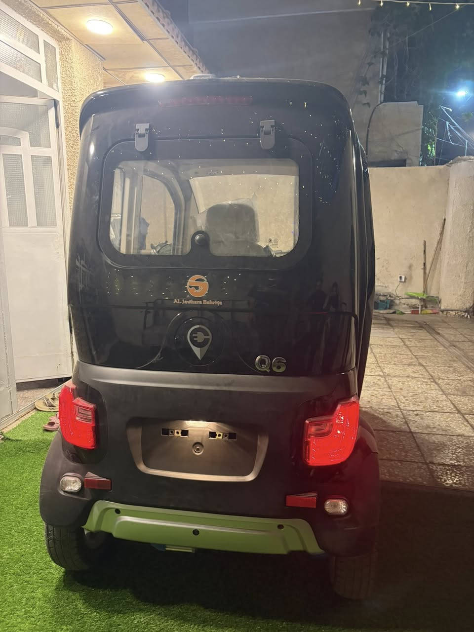 سلام عليكم سارتي للبيع شحن G6 اشيل 3 نفرات 5 بطاريات كبار كمبريسر تبريد حار وبارد والمرور ميحاسبك عليها تمشيك 70 كيلو متر السعر 5ملايين و500 الف وبيها مجال 
رقم التلفون ***********
