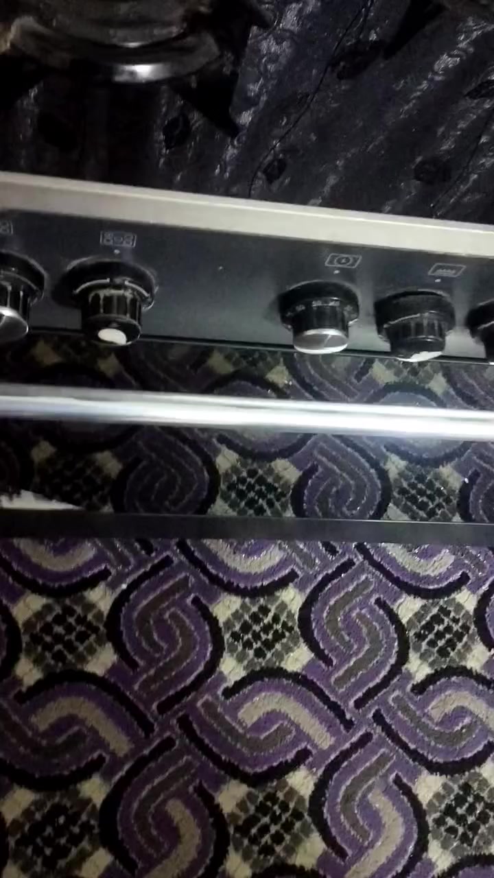 شغال فول نضافته السعر 175 وبيه مجال بصيط شراي خاص العنوان بغداد


**إذا كنت صاحب هذا الإعلان وتريد حذفه لأي سبب، رجاءا أرسل رسالة إلى الدعم الفني**