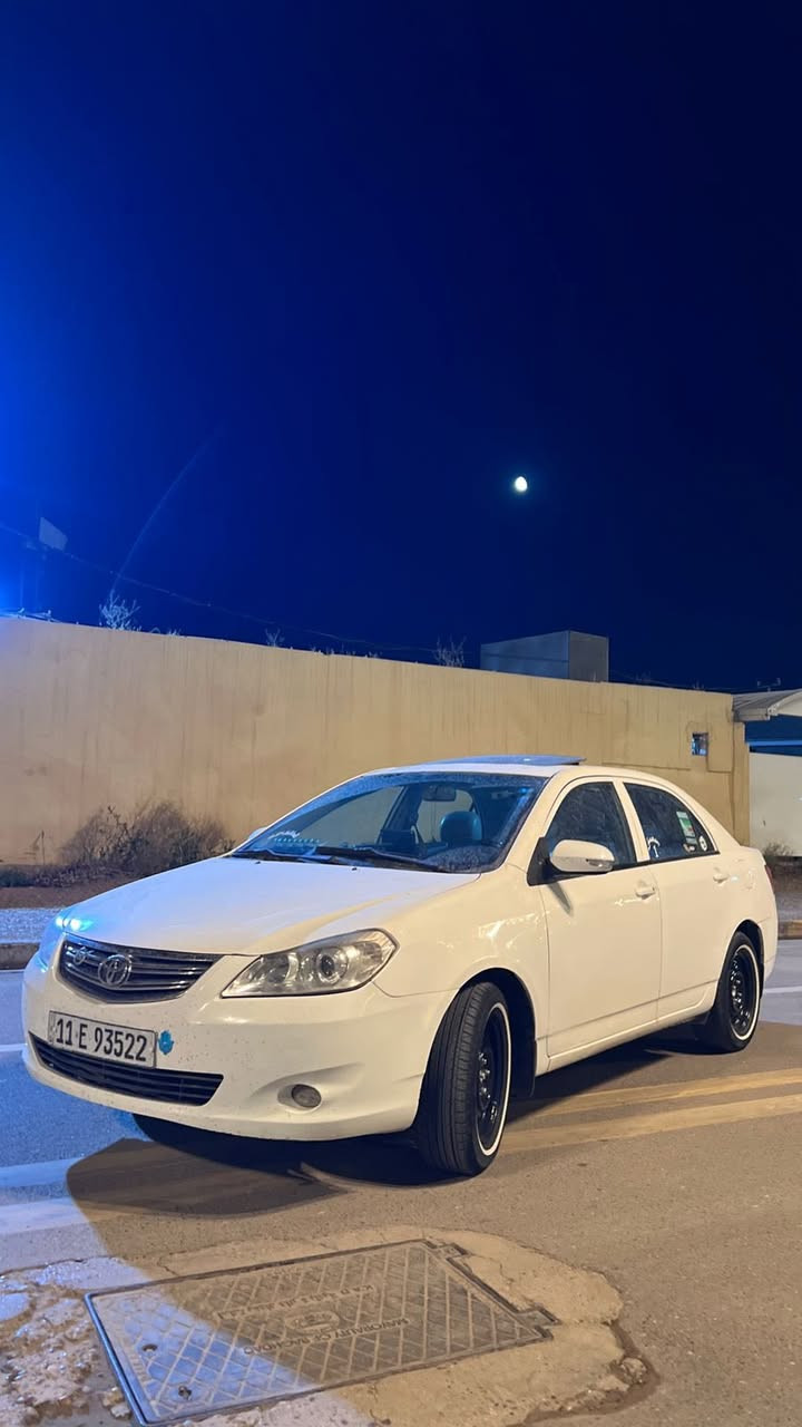 السلام عليكم اخوان
Byd 2013 G3 
السيارة كفالة من الضربة والتبديل 
كير مكينه كفالة
تبريد ويه السويج مواصفاتها معروفة
ممشى السيارة 200 الف حقيقي
بصمة
فتحة سقف
بصمة ابواب
جنطة بصمة
كشنات جلد
سستم سماعات كامل 
تخم تاير جديد نظافة ١٠٠٪؜ 
حدادية الامامية فقط طبلات ولاستيك رباط فقط 
السيارة متعوب عليها ومصروف عليها مال جناي بياع شراي لتخابرني تحويل ثاني يوم السيارة باسمي 
السيارة ب٥٩ وبيها مجال حك الجية
رقم الهاتف ***********
