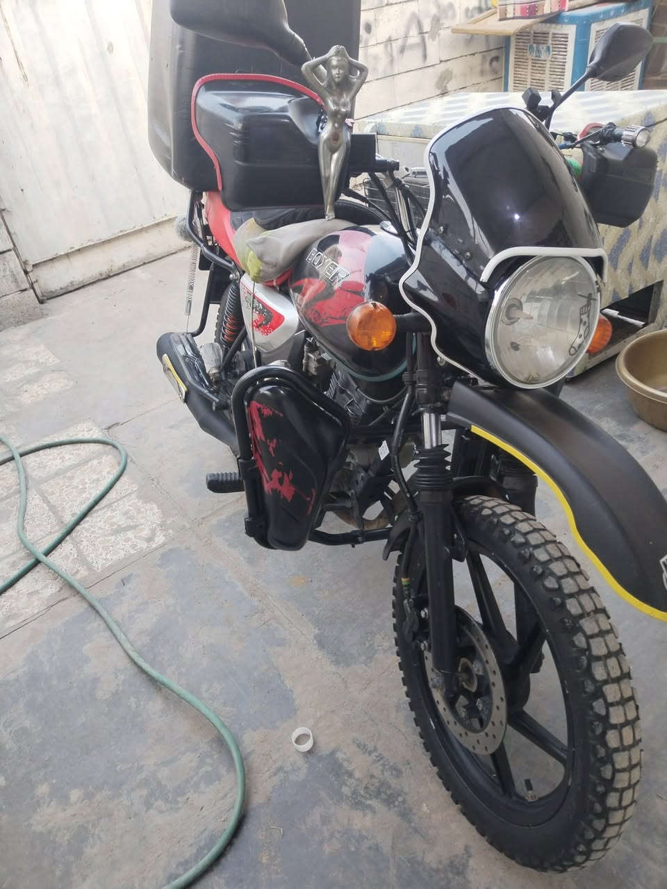 سلام عليكم بوكسر 22 أوراق اصولي مجفته تجفيت شركه مابيه اي نقص فقط جوزه سويج مكاني بغداد لبياع ***********
