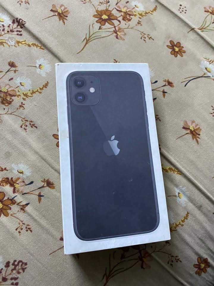 11عادي
مامبدل بي اي شي ب175 
بطاريه ٨٢ اصليه مامبدله

جهاز 11 عادي مميدل بي اي شي ولا مفتوح بطاريه 82 مامبدله لون اسود ماعده بس فطور قليله بشاشه ماماثره ع لمس  كارتونه ويا ب١٧٥ مكاني بغداد قرب وليد ابو الكص رقمي ***********

