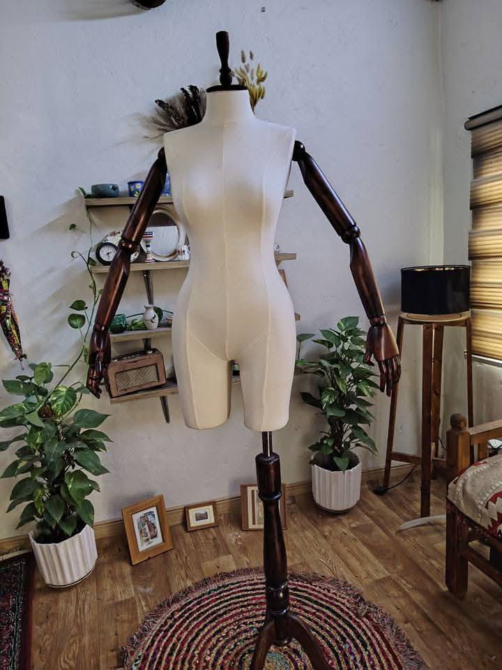 السلام عليكم : مليكانة للبيع
القياس :جوكر
تلبيس بنطرون  
صاج كاملة 
ما مستخدمه بس 5 مرات النضافة 100٪
التواصل على الخاص
 التوصيل داخل بغداد فقط الرقم ***********
