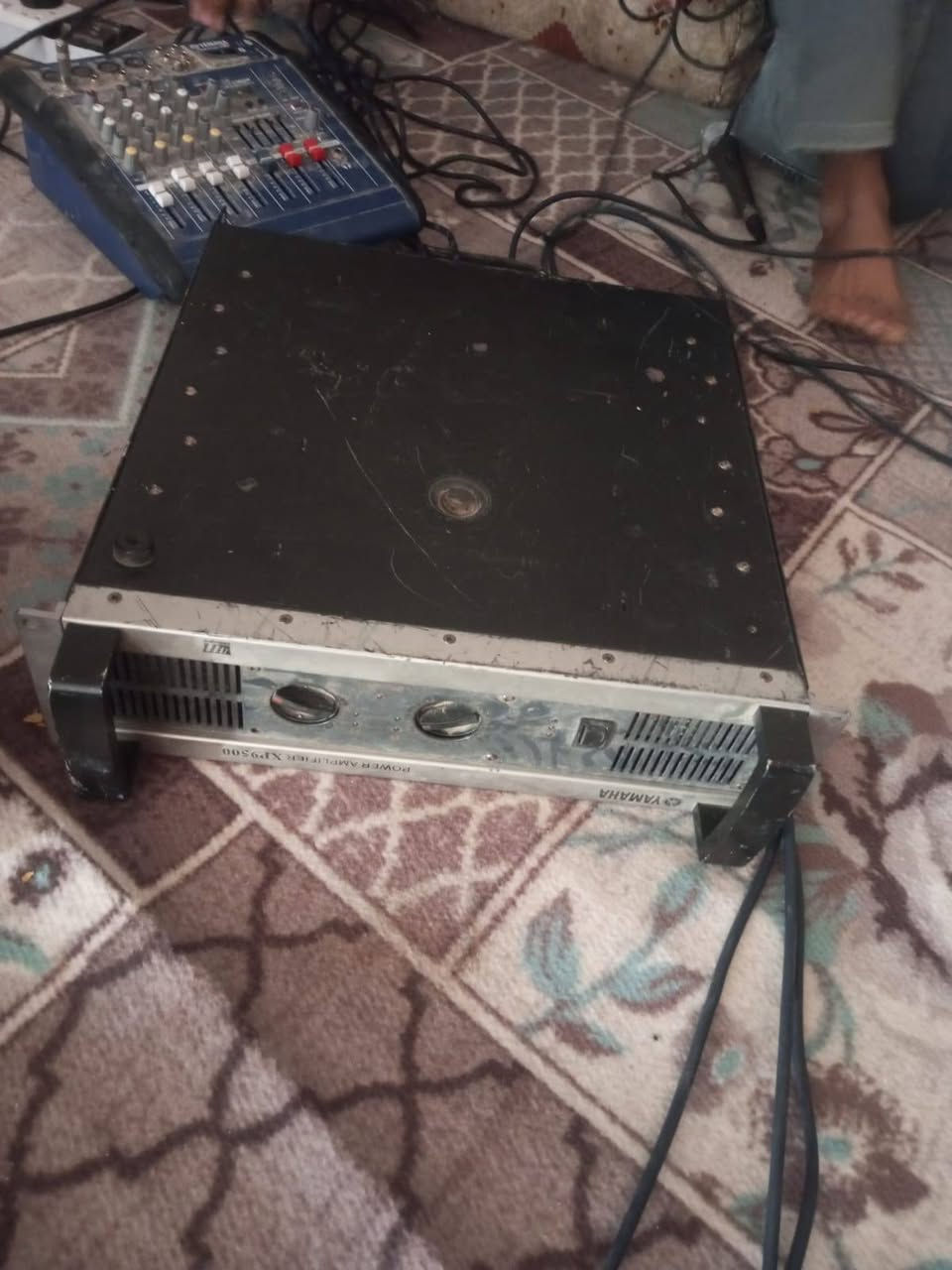 لام عليكم سماعات للبيع بعدهن جديدات مستعملات كلش قليل فول نضافه صوت يخبل بور +جهاز +جديد تعال وشوف بعينك كلش نضيافات هذه رقم راعيهن *********** مستعجل ع بيعتهن وتحياتي
