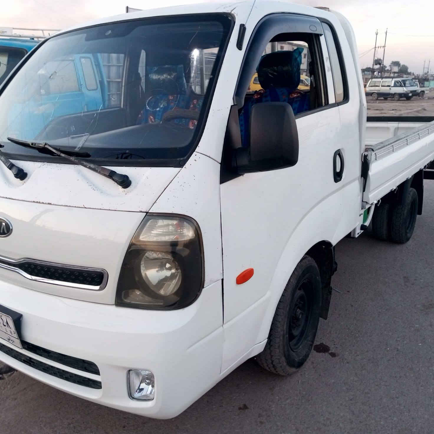 السلام عليكم دمعة 2009سيارة كفالة من الصبغ بلادية فقط بنيد مبدل كير محرك اكسل كلة مكفول سيارة مال جناي عارضها ب88بيها مجال للطيبين مكلف بالنشر الشراي يتصل***********بغداد قرب فلكة حي النصر
