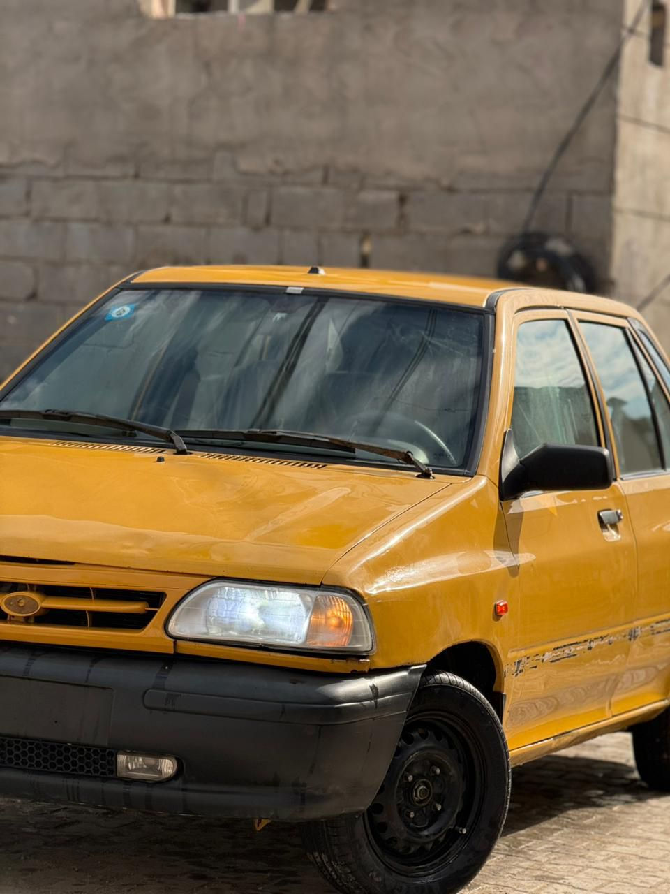 سلام عليكم سايبا للبيع موديل ٢٠١٣ سياره حلوه مكاني بغداد مكينه بيها تبخير مو قوي تبريد شغال تدفئه كيجات كلها شغاله سياره الف ماتصرف عليها سعرها ٣٠ بيها مجال 
***********
