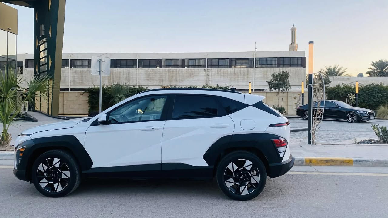 سلام عليكم
كونا موديل 25 

زيروا ماشيه 3 الف

فول مواصفات سياره 

داخل بيجي 

بدون صبغ 

بدون ايربالك 

فقط بارد صغير بحافه بنيد 

محرك 2000

مكانه حله 

سعره 168

واتساب ***********

اتصال ***********
