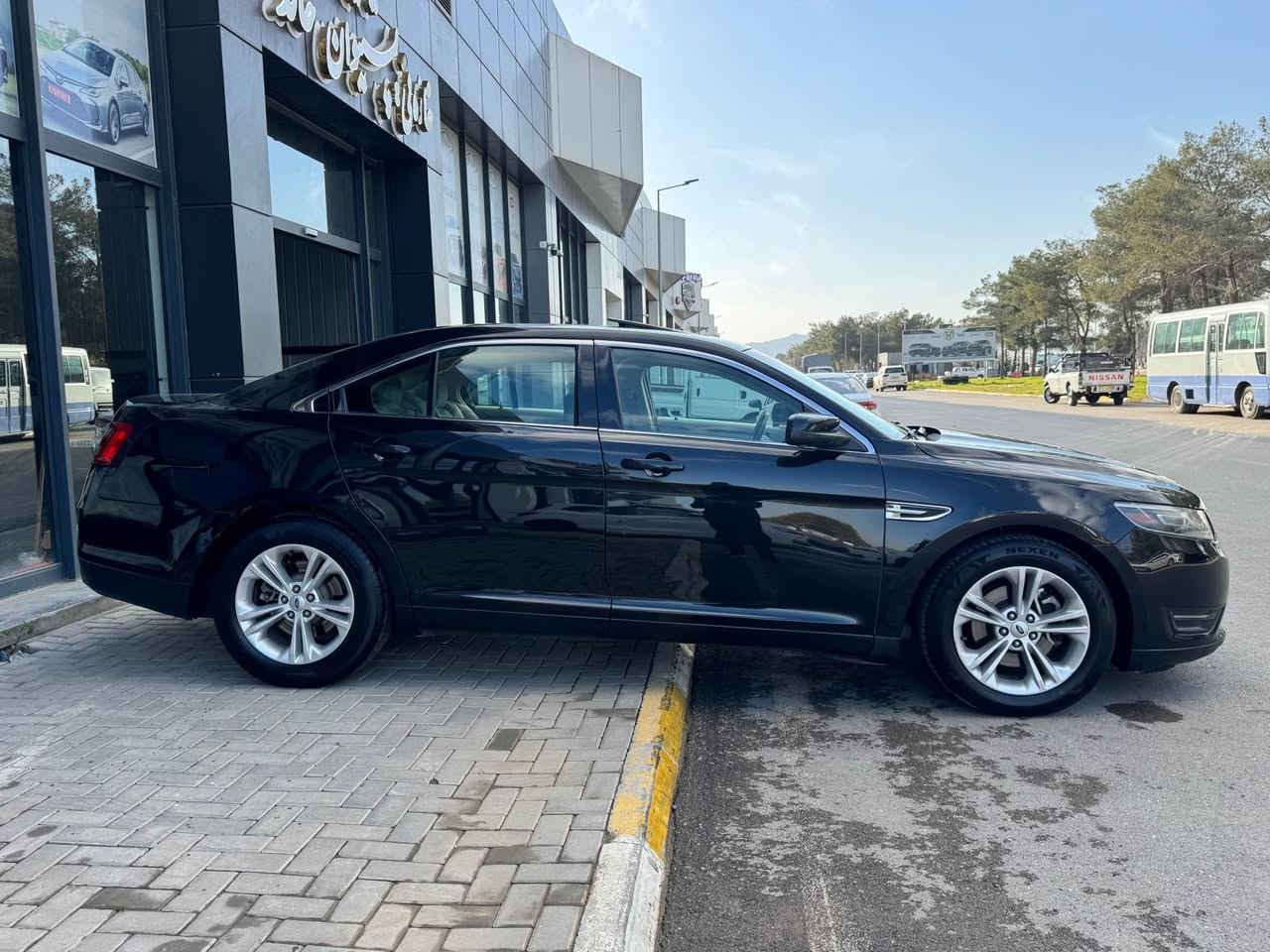 ford tauros 2013
niva 
sel 
سلاید 
بێ بۆیاخ 
تەنها ٢ پەلە ساردی هەیە
شاشە گەورە 
گیر و مەکینە نەکراوەتەوە 
*********** السليمانية, العراق
