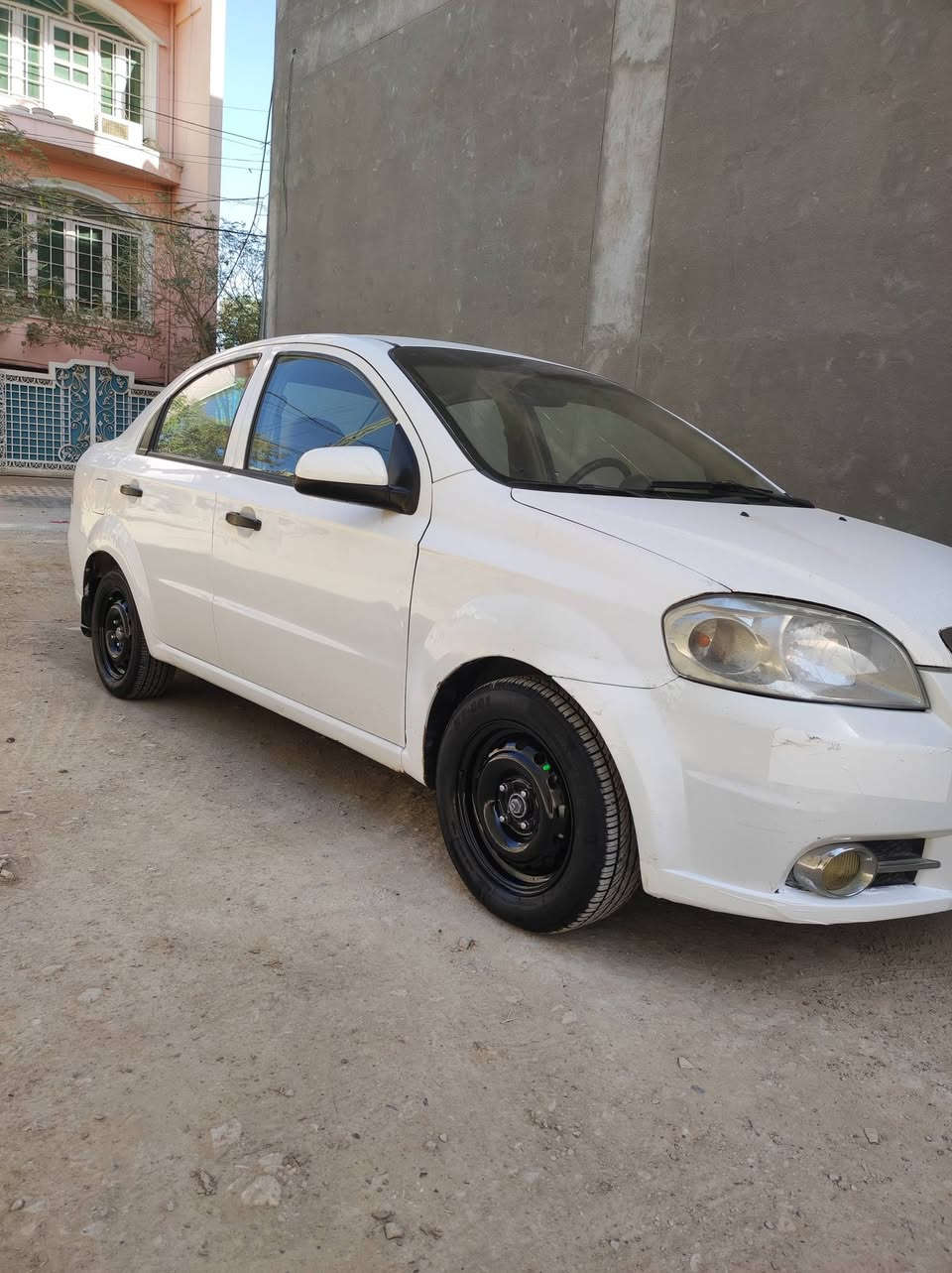 السلام عليكم 
افيو موديل 2009خليجي  رقم بابل مكينه مسكر مكفولة من الضربه والصبغ ما عدا البنيد تبديل فول اوتوماتيك 
السعر 67 وبيها مجال قليل 
***********//***********
