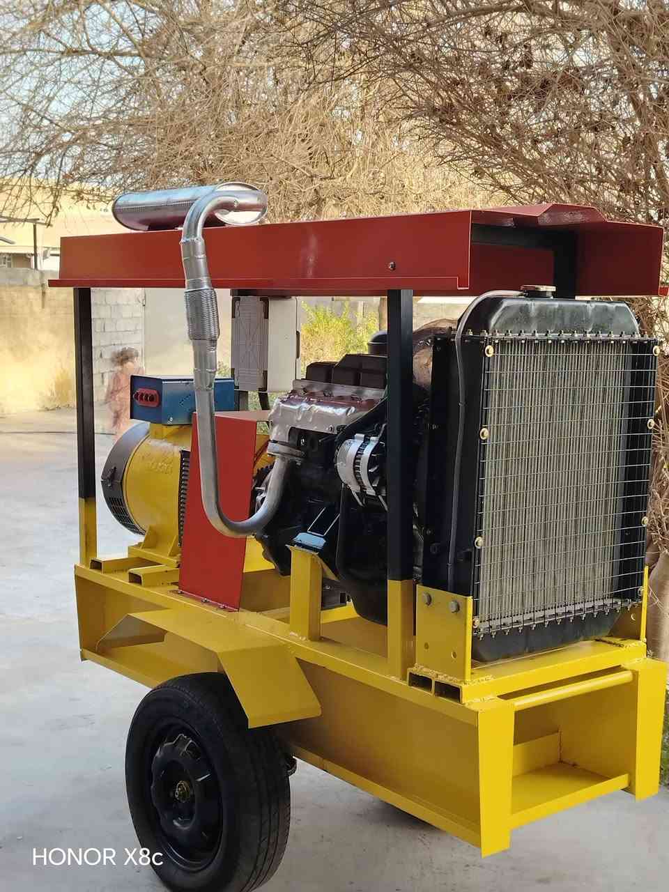 سلام عليكم
مولد كيه 2701 لا صرف وله بخار
راس تواليد 30كيفي ثري فيز
سعر 16ونص ورقه
***********
***********
مكان بغداد
