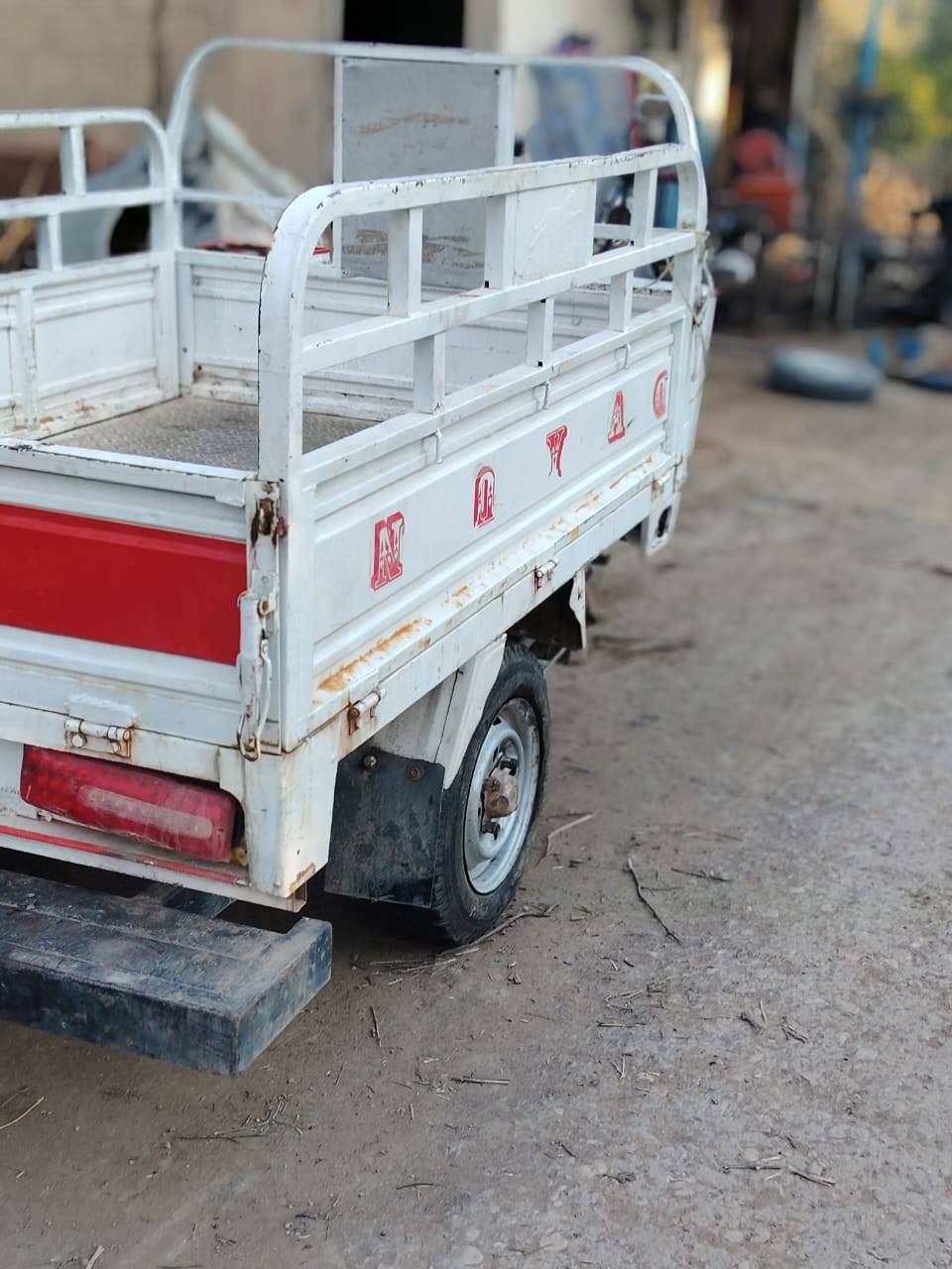 سلام عليكم ستوته جمره البيع خير من الله نضيفه مانقصه ايي شيي الاستفسار ع اتصال رقم واني بل خدمه.  ***********
